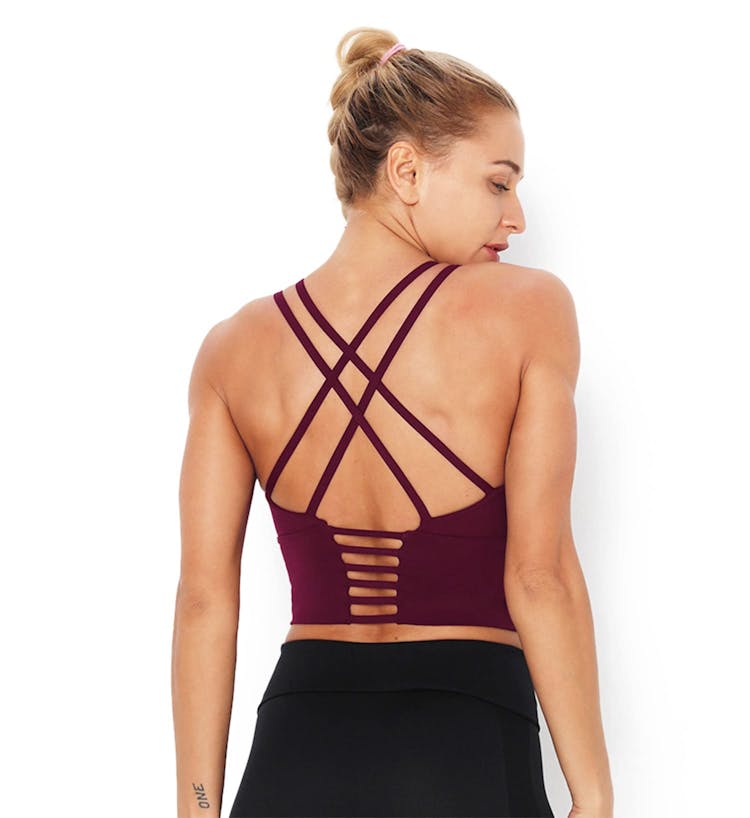 Redqenting Longline Sports Bra for Women with Removable Padded,Sexy Criss  Cross Back Strappy Yoga Bras Workout Tank Tops X-Small Claret